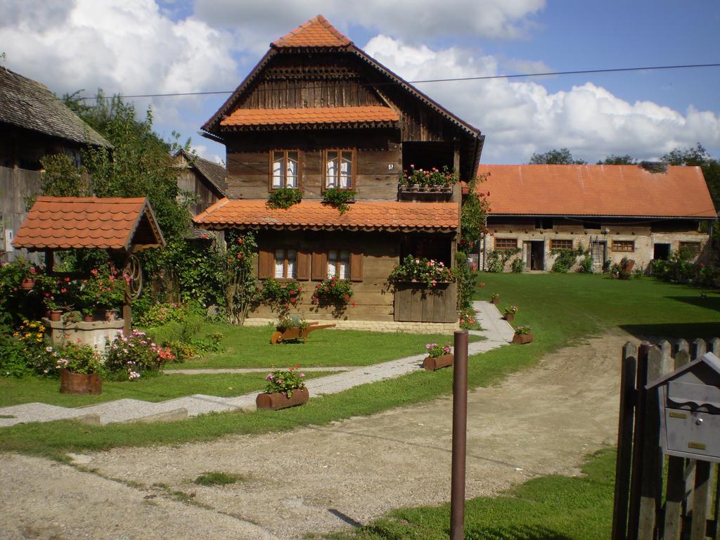 Apartments Iza Na Trem Čigoč Eksteriør billede